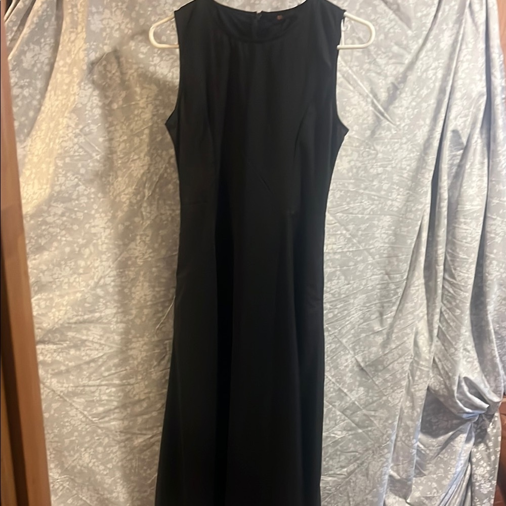 Black Sleeveless Crew Neck Maxi Sheath Dress